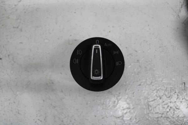 COMMODO VW/ SKODA( PHARE UNIQUEMENT ) - Vue 1